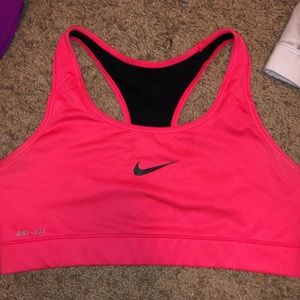 Nike sports bra medium